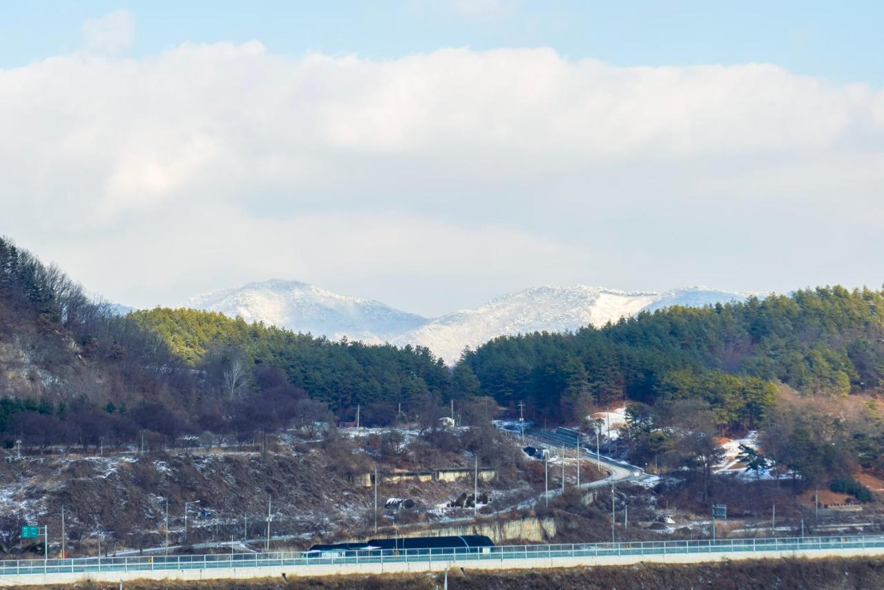 Eden Foret Hotel Chungju Exterior photo